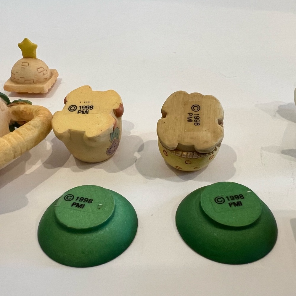 Precious Moments 1998 Nativity Mini Tea
Set Display INCOMPLETE missing spoon - Picture 9 of 13